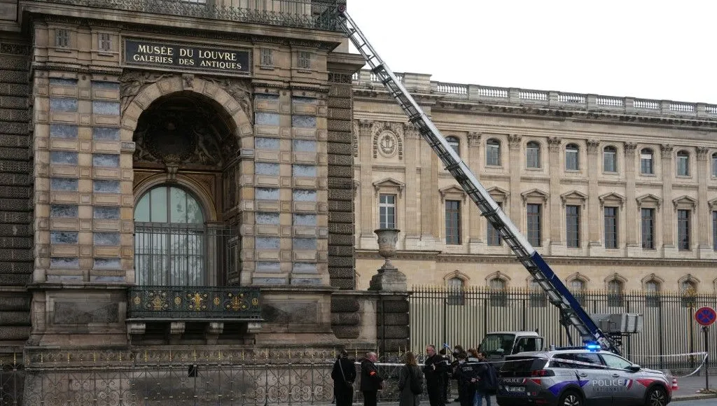 cambriolage au louvre