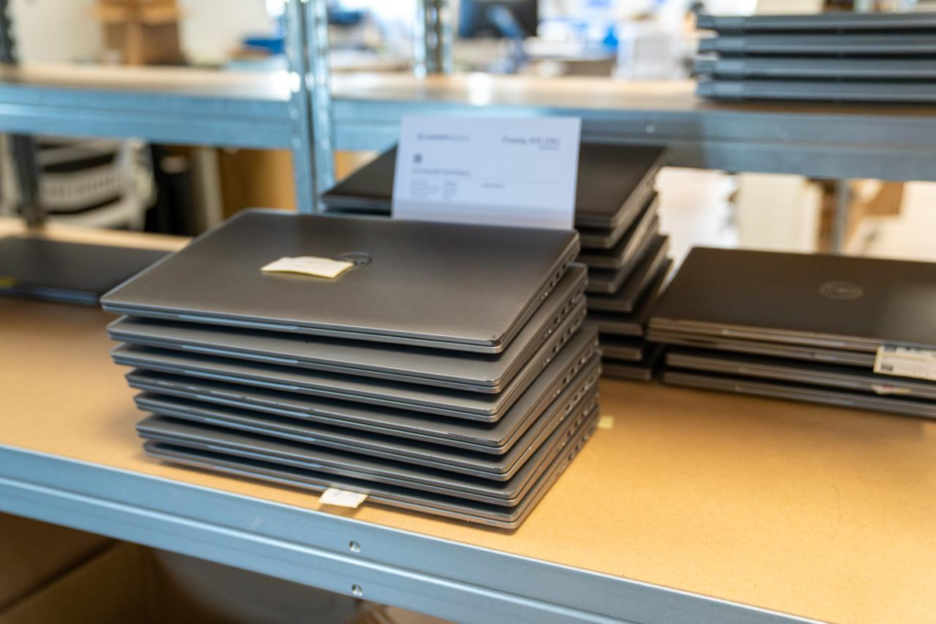 Flambée des composants IT : le PC reconditionné s&rsquo;impose comme alternative crédible pour les entreprises