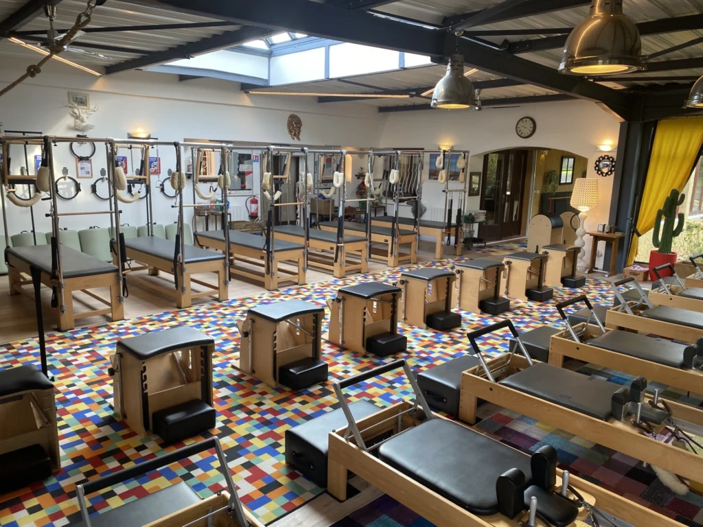 « Pilates, la méthode française », l’ouvrage de référence de l’Académie Française de Pilates