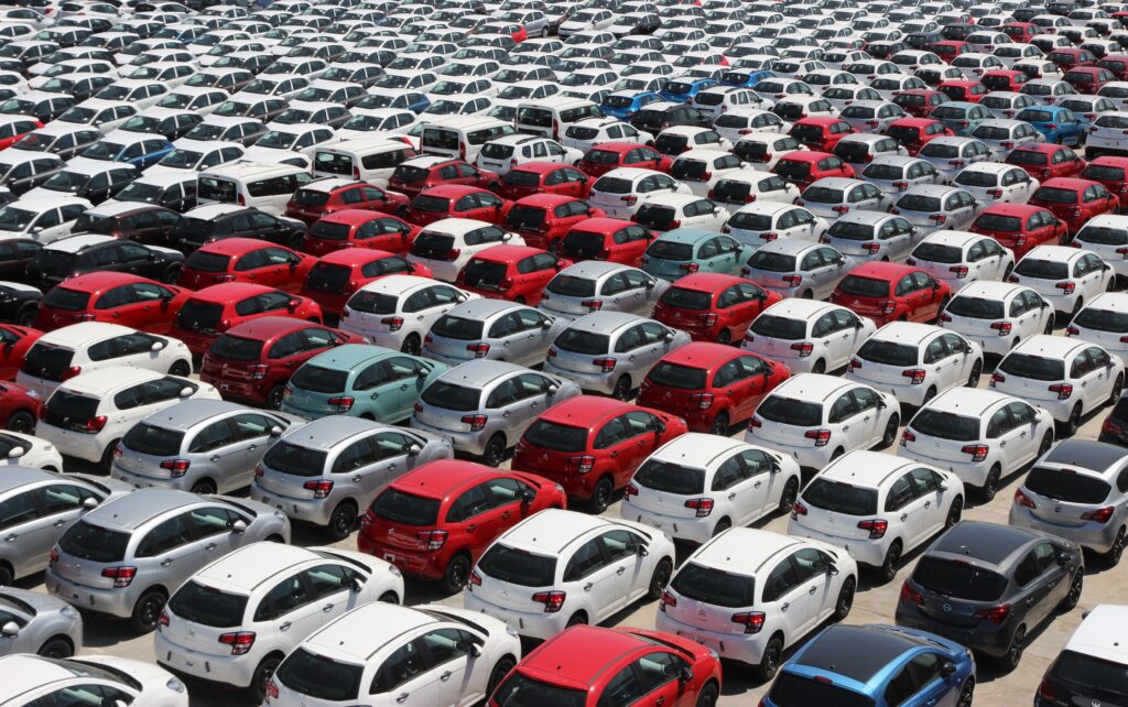 Le paradoxe de la voiture : « indispensable mais inaccessible »