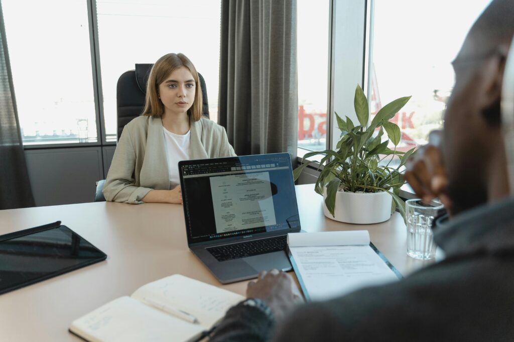 L’IA, nouvelle barrière à l’entrée dans la vie active