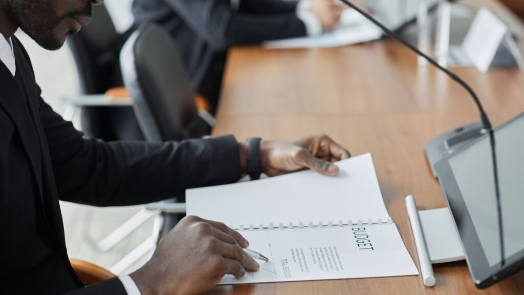 Budget 2027 : les aides aux entreprises vont-elles réellement être réduites ?