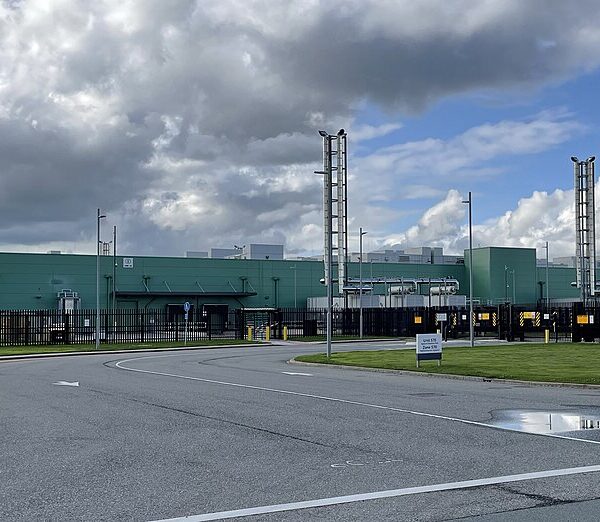 Data center Microsoft illustrant le futur projet de Petit-Landau en Alsace