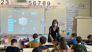 Classement PISA 2026 : élèves français pendant un cours de mathématiques