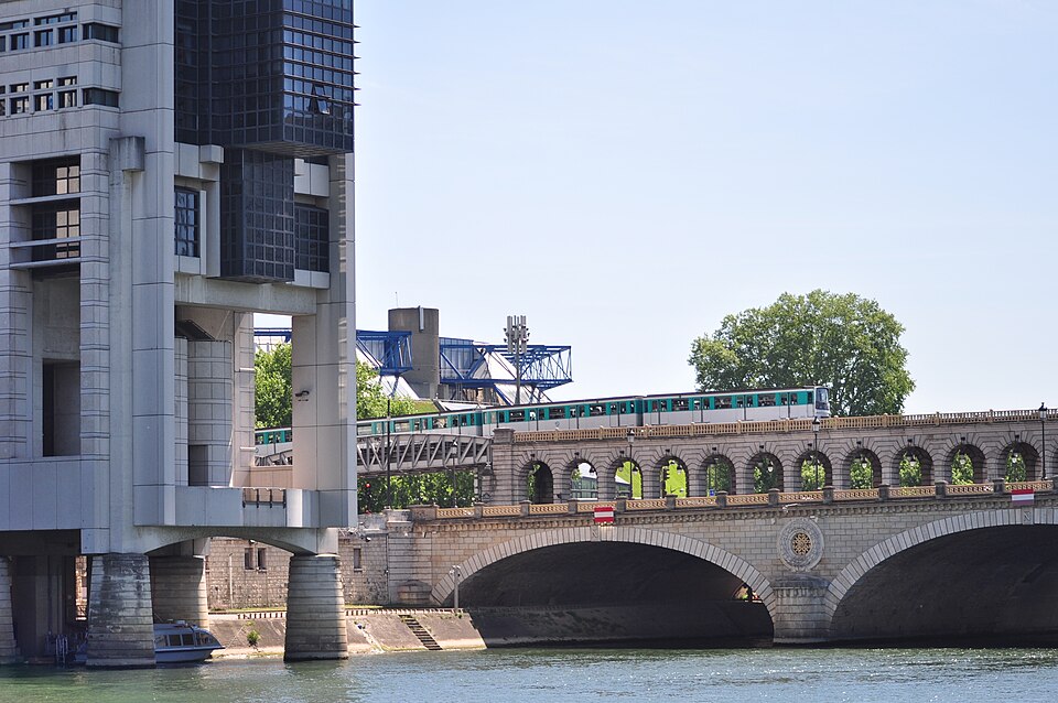 Dette française : ministère de l’Économie et des Finances à Bercy