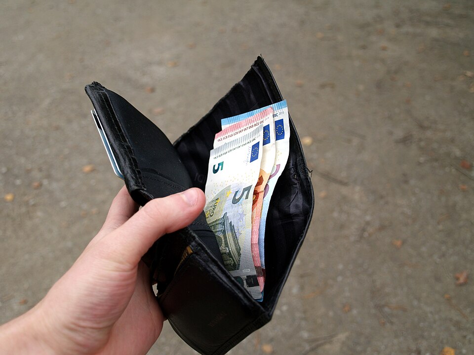Donations familiales 2027 : transmission d’argent entre générations