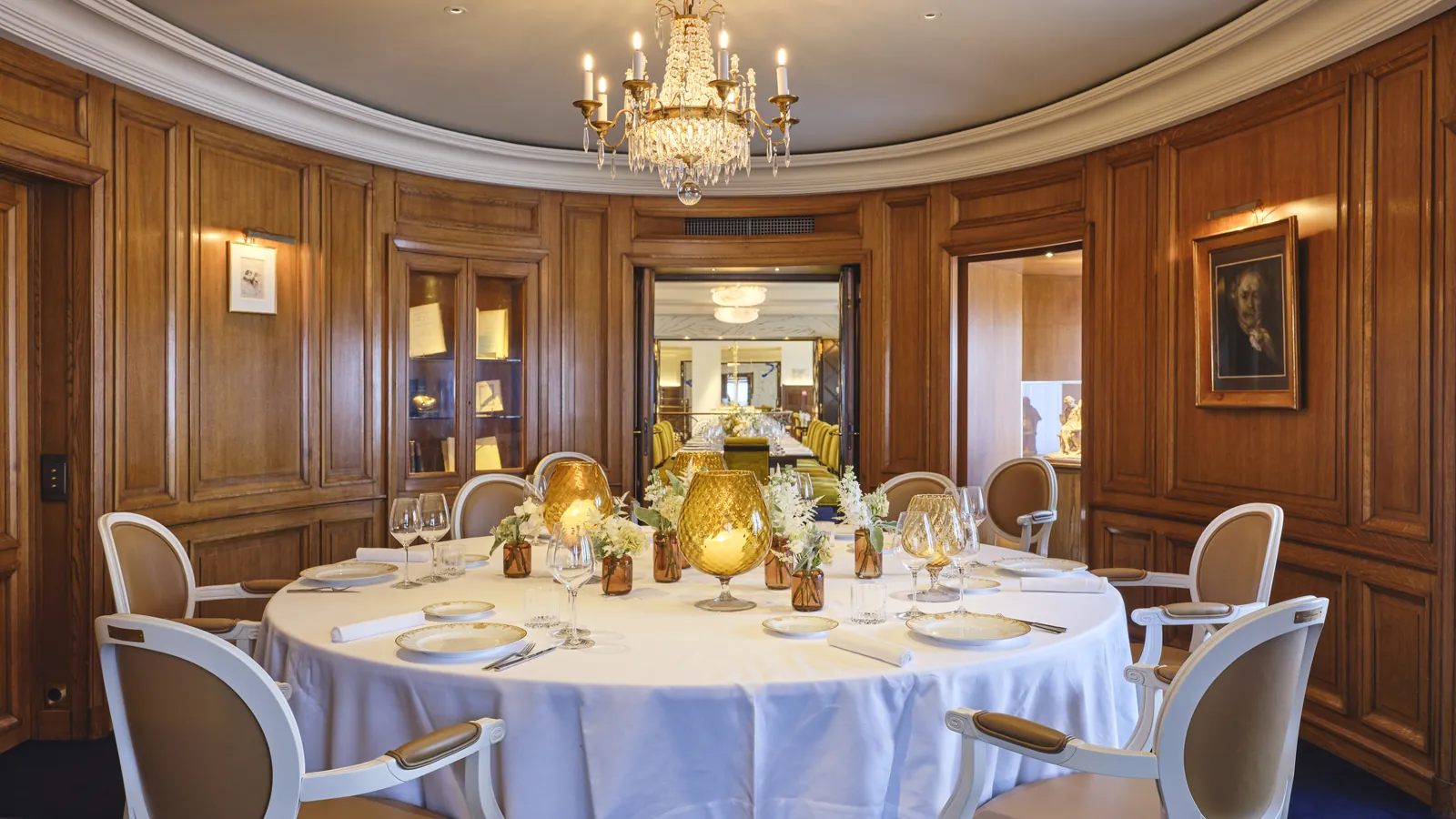 Retrait du Goncourt : salon Goncourt du restaurant Drouant à Paris, photographié avant la décision de 2026