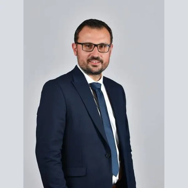 Julien Vuillemard, nouveau président d’Auvergne-Rhône-Alpes Orientation, portrait transmis avec le communiqué