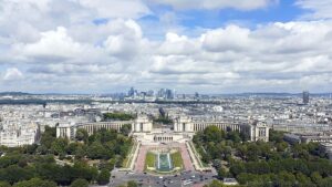 Modèle social français : quartier d’affaires de La Défense à Paris