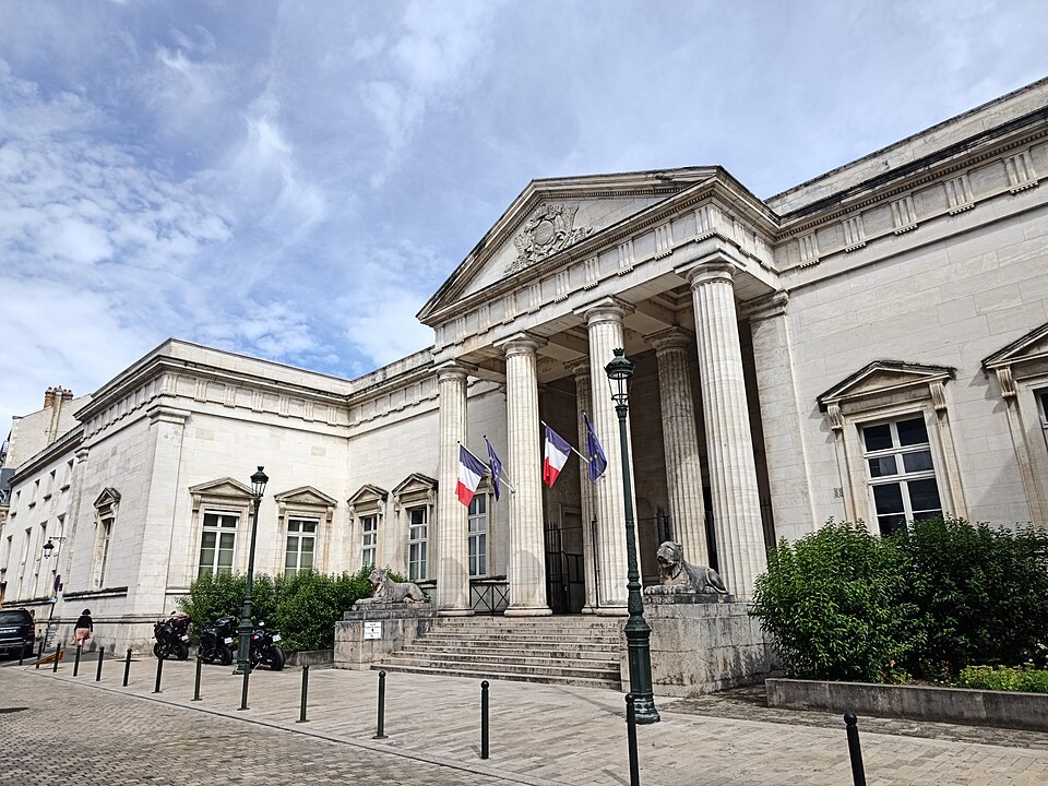 Procès Olivier Bouygues : le milliardaire jugé à Orléans pour chasse illégale d’espèces protégées