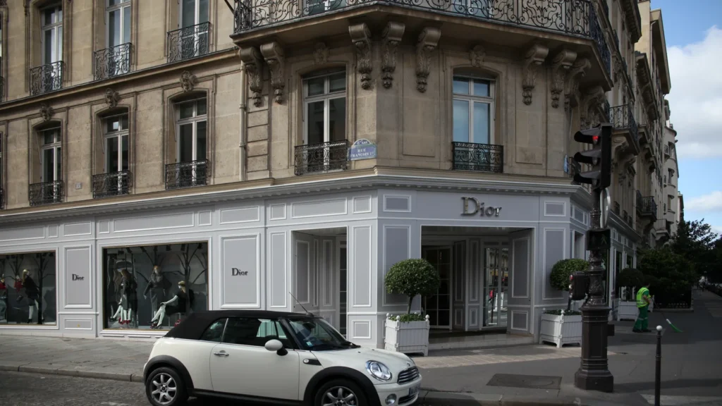 Réorganisation de Christian Dior : ce que prépare la famille Arnault autour de LVMH