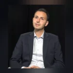 Balance ton Claude : portrait de Samuel Fitoussi extrait d’une vidéo de la librairie Mollat en mai 2025