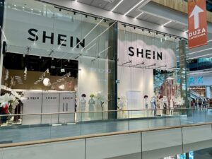 Magasin Shein après l’entrée en Bourse du groupe à Hong Kong