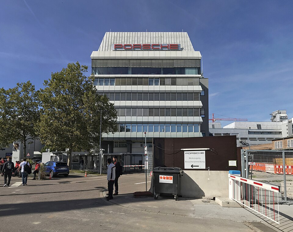 Suppressions de postes Porsche : site industriel de Stuttgart-Zuffenhausen