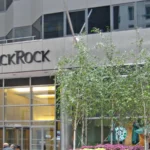 Enseigne BlackRock au-dessus de l’entrée de ses anciens locaux à Manhattan.