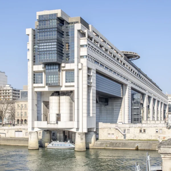 Le ministère de l’Économie et des Finances à Bercy, au bord de la Seine, à Paris.