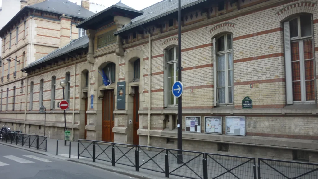 Grève des lycéens : qui finance l’école et les dégradations ?