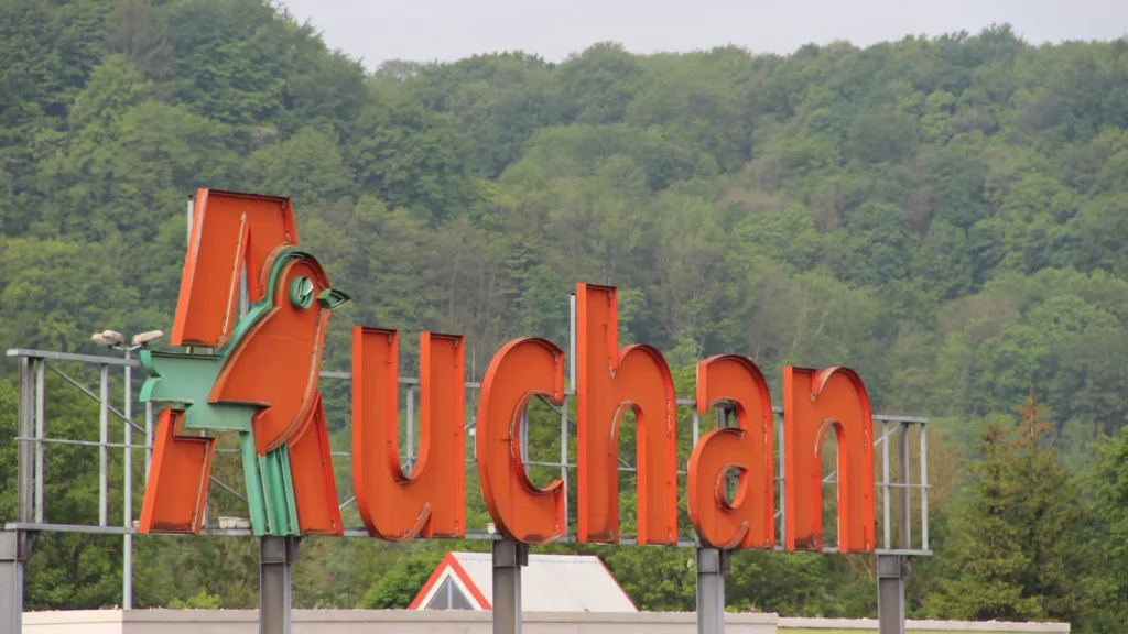 PSE Auchan : le plan validé, le défi social reste entier