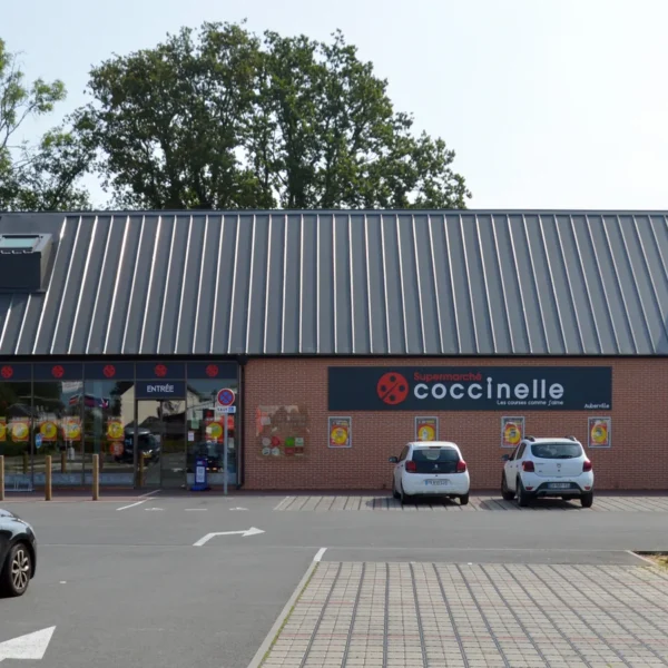 Rachat de Codifrance : photo d’illustration de la façade du magasin Coccinelle à Auberville.